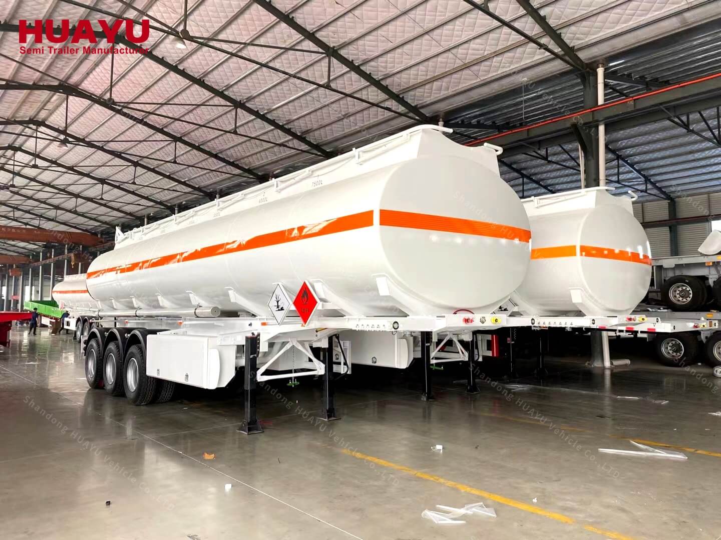 3 Axles 40000Liters Carbon Steel Oil Tanker Semi Trailer