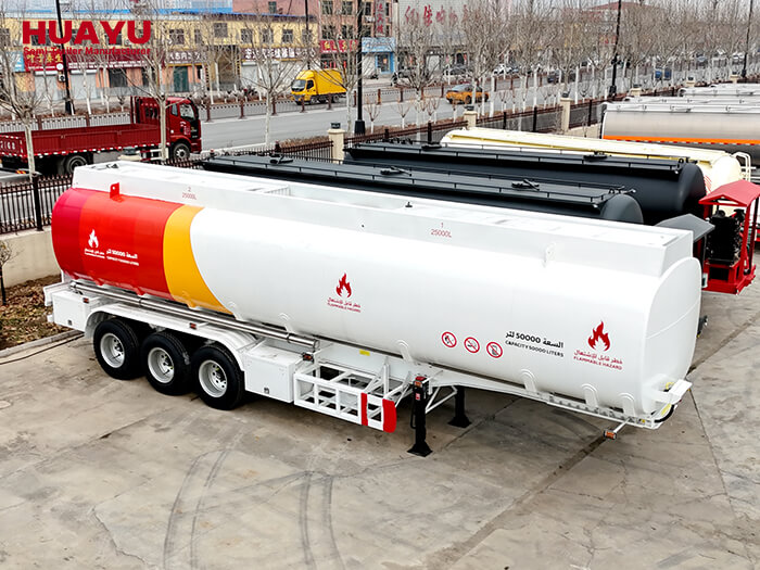 Tri Axles Oil Fuel Tanker Semi Trailer