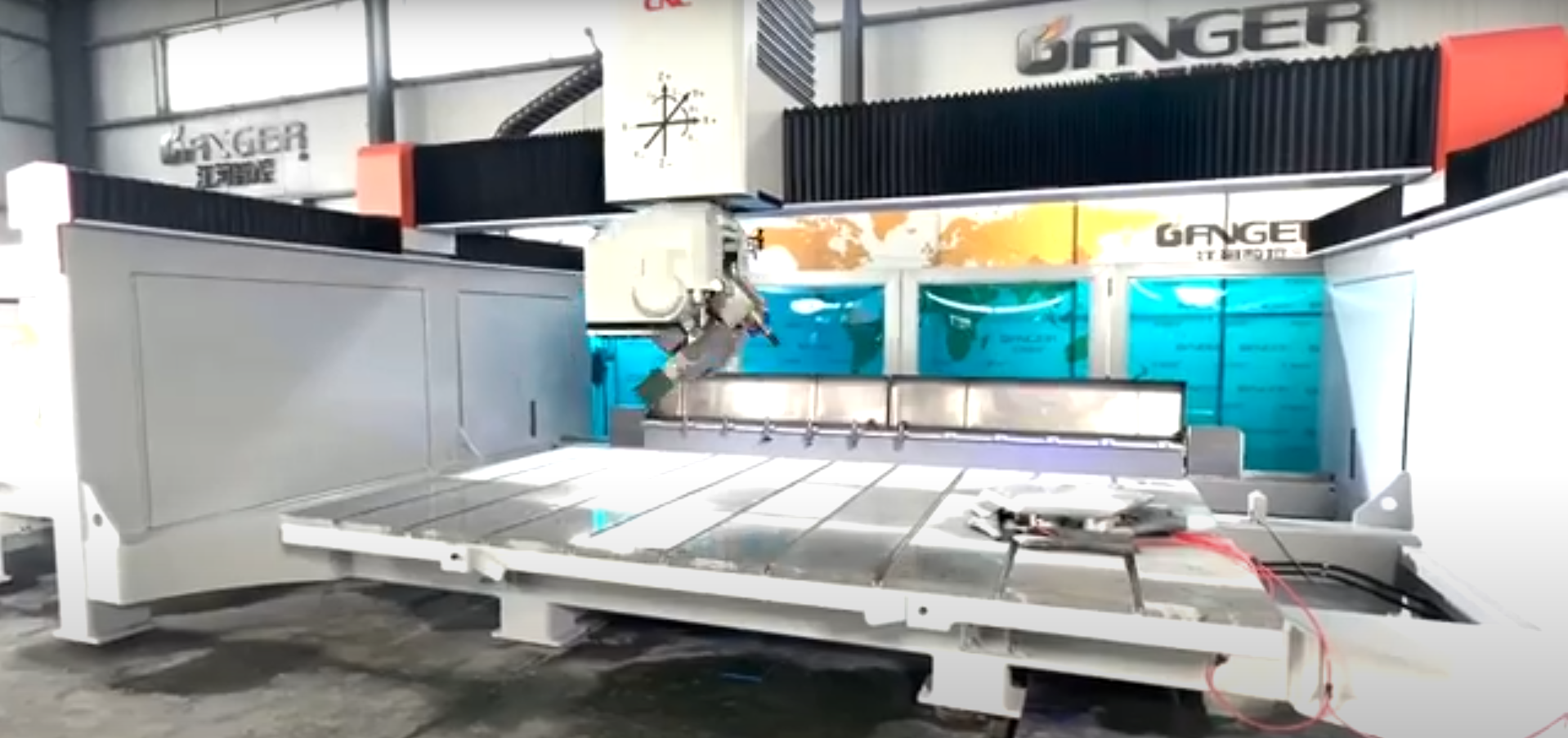 5 Axis bridge saw GQ-3220DST (5+1, with ATC)