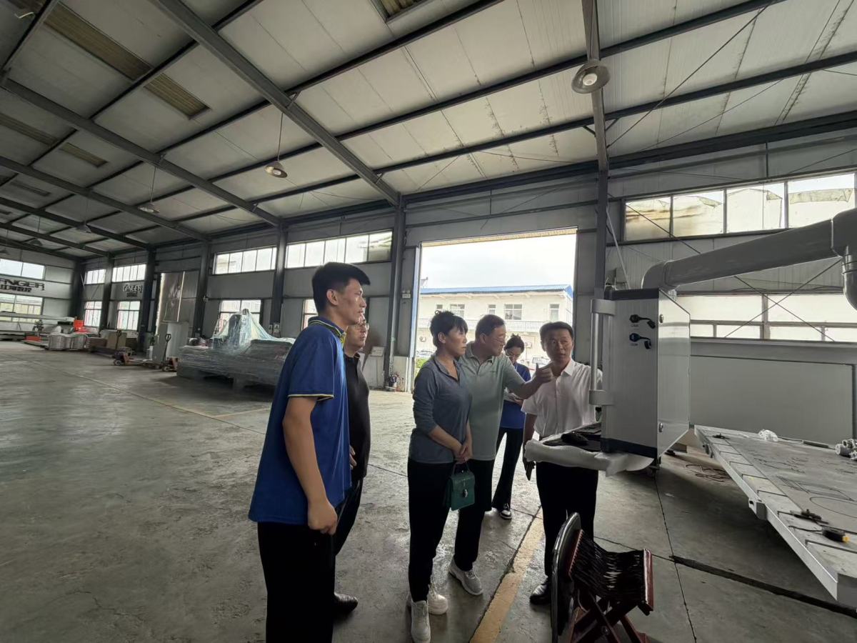 Factory Inspection by Agents from Saudi Arabia and Switzerland
