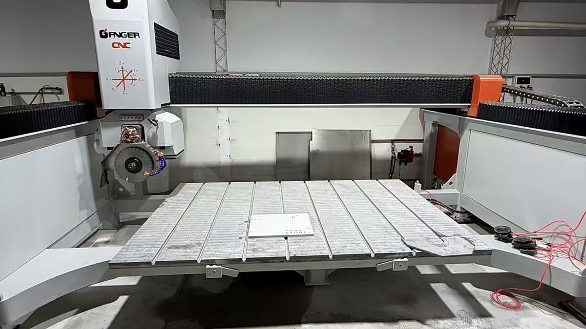 02_GANGER_CNC_Machine_Cover_16x9 Remote Support for Argentina Client: CNC Machine Installation & Commissioning