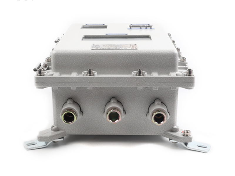 Explosion-proof control box is an electrical control equipment with explosion-proof performance, mainly used in places with dangerous environments where flammable and explosive gases, vapors, dust, etc. exist, such as the petrochemical, coal mining, power