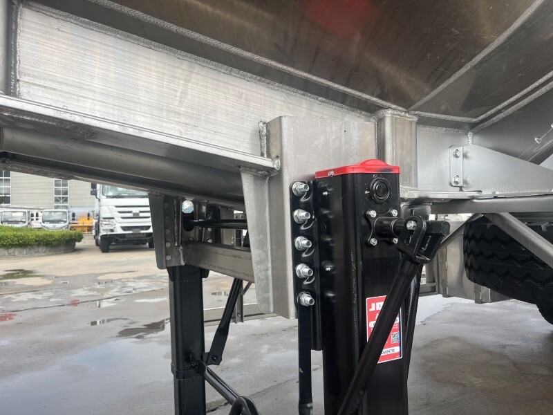 Aluminum Tanker Semi Trailer