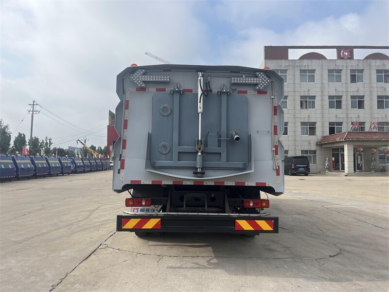 Road Sweeper Truck