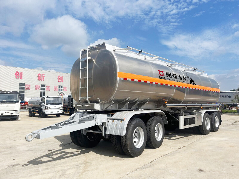 Fuel tanker trailer