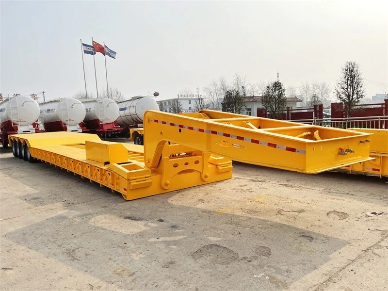 Hydraulic gooseneck low bed trailer