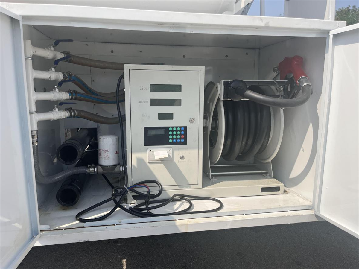 FUEL TANK TRUCK1 (1).png FUEL TANK TRUCK1 (1).png