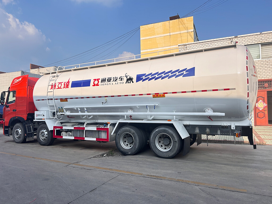 BULK CEMENT TANK TRUCK