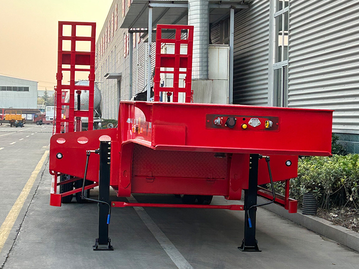 3 Axle 60T Low Bed Semi Trailer with Gooseneck