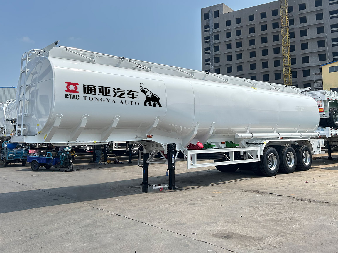 3 Axle Fuel Tanker Semi Trailer with Fire Extinguisher