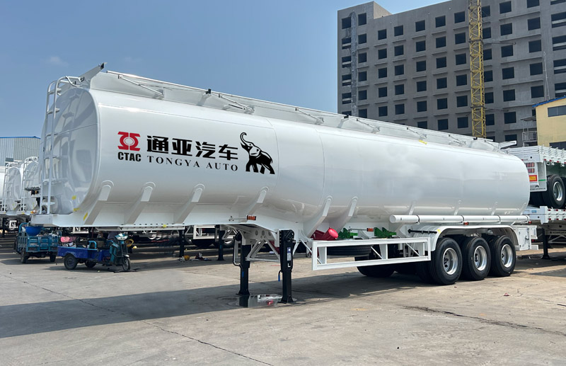 3 Axle Fuel Tanker Semi Trailer with Fire Extinguisher
