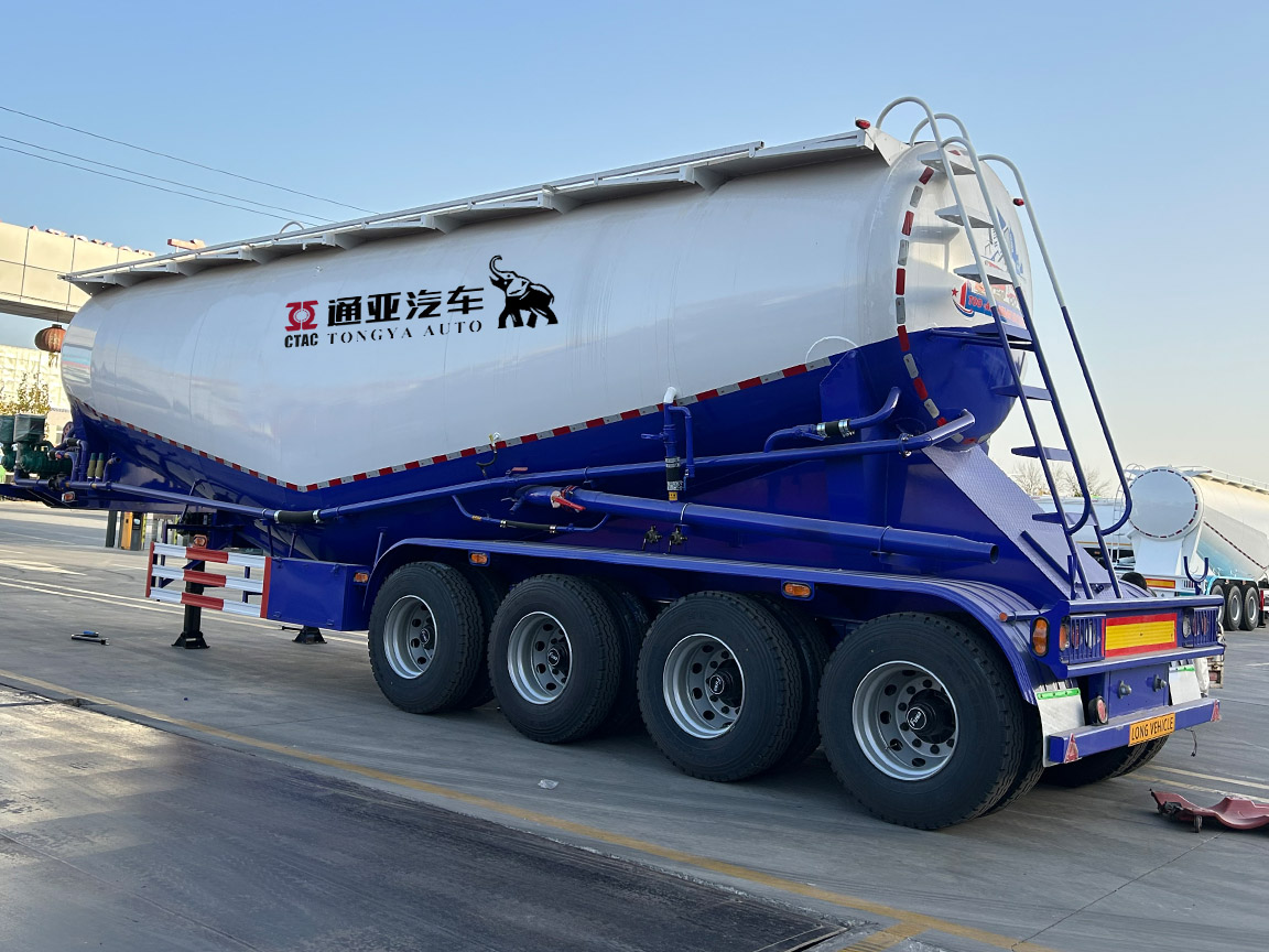 4 Axle Bulk Cement Tanker Semi Trailer with Air Suspension