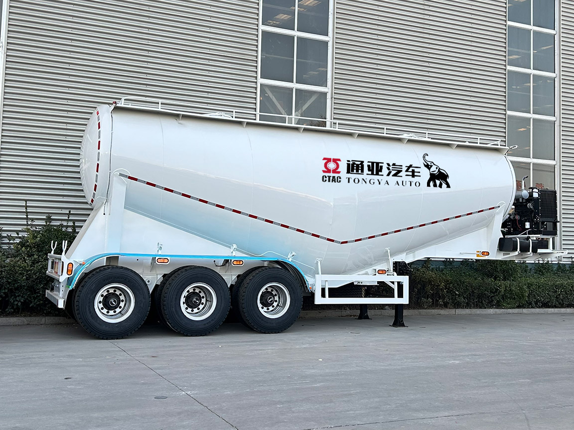 3 Axle 40T Bulk Cement Tanker Semi Trailer