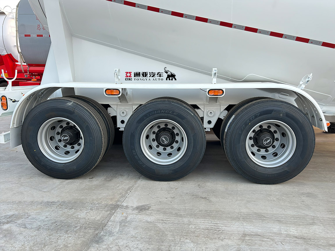 3 Axle Bulk Cement Tanker Semi Trailer
