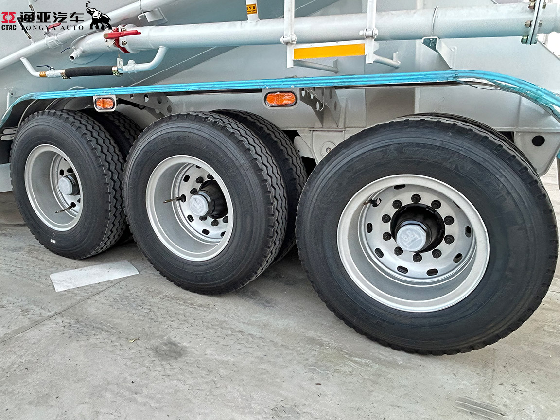 62m3 Large Volume Bulk Cement Tanker Semi Trailer