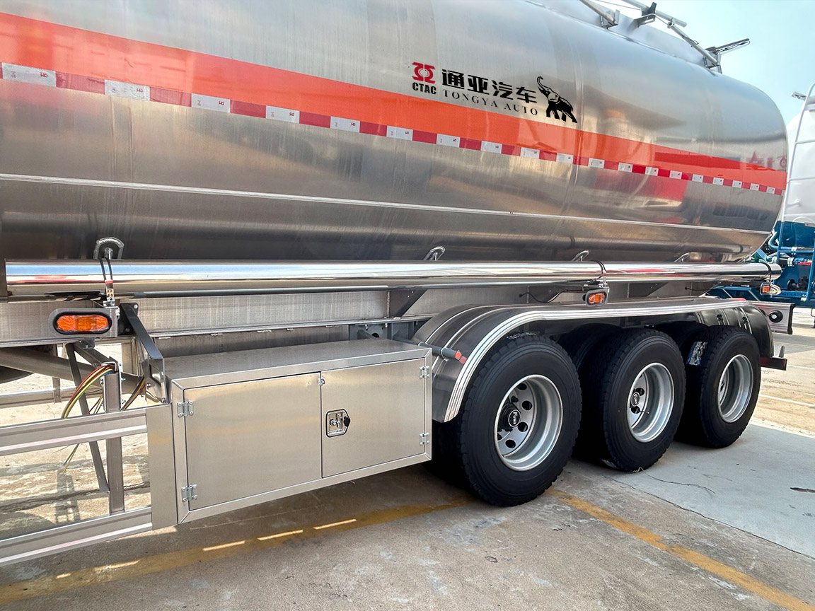 Aluminum Alloy Oil Tanker Semi Trailer