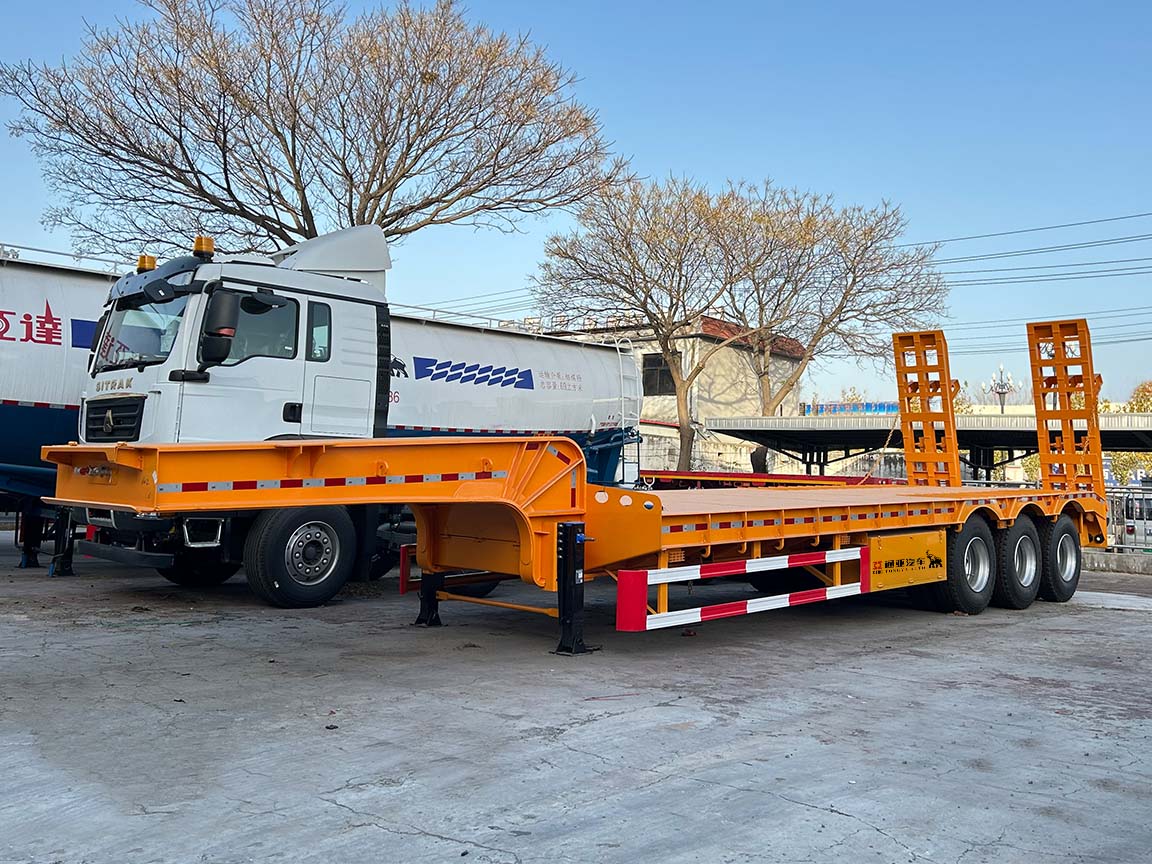 3 Axle Low Bed Semi Trailer with Ladder