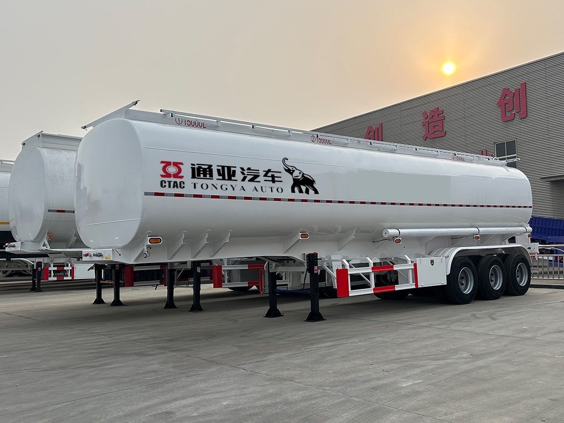 3 Axle 45000 Liter Oil Tanker Semi Trailer
