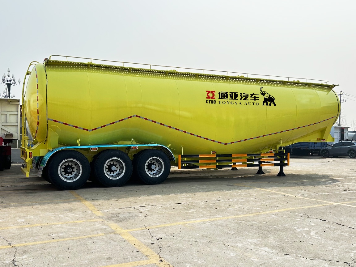 Powder Tanker Semi Trailer with 2 Compartment