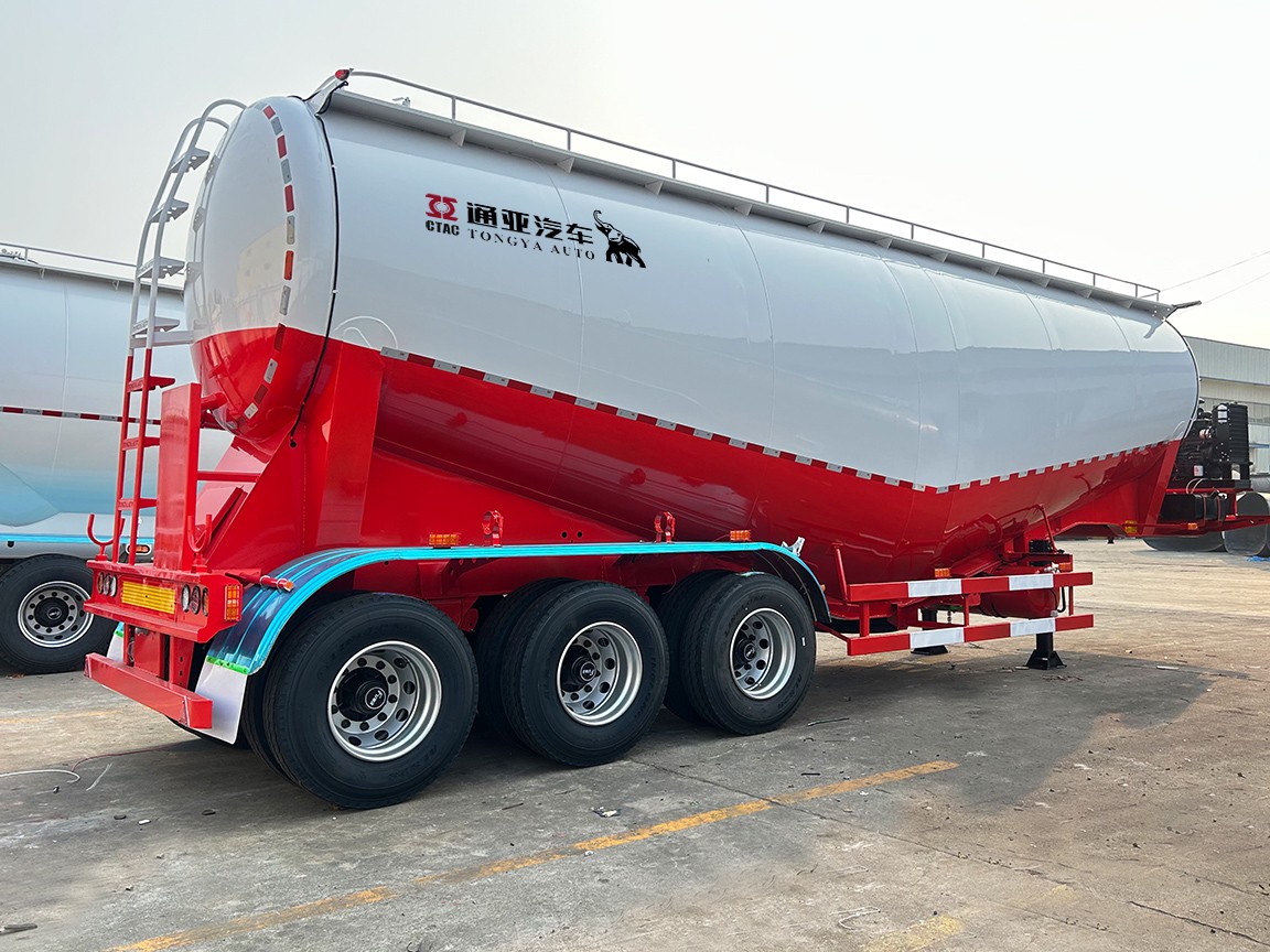 3 Axle Bulk Cement Tanker Smei Trailer with Air Compressor