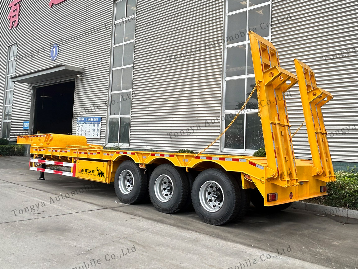  3 Axle Lowbed Semi Trailer for Heavy Equipment