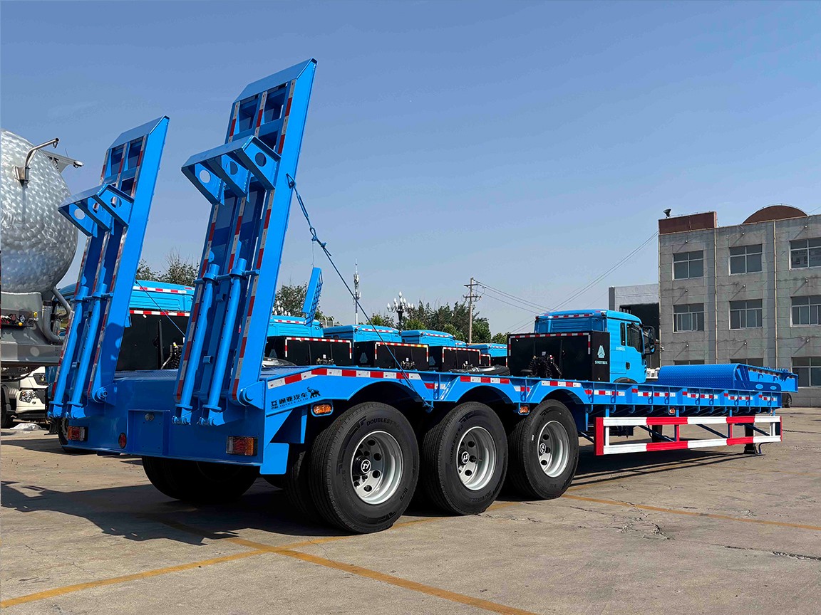 60T Lowbed Semi Trailer