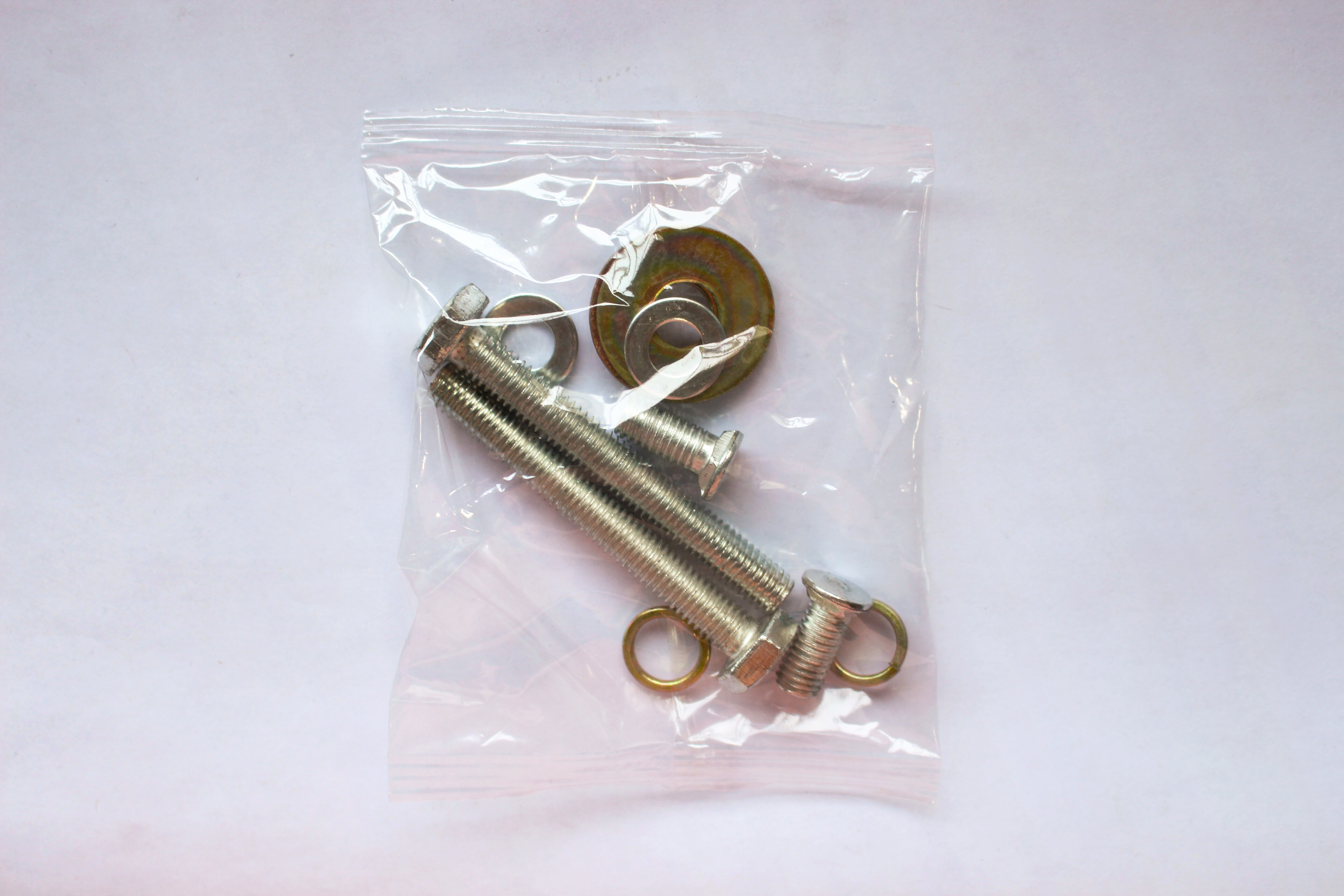 Five vibration tray packaging machine