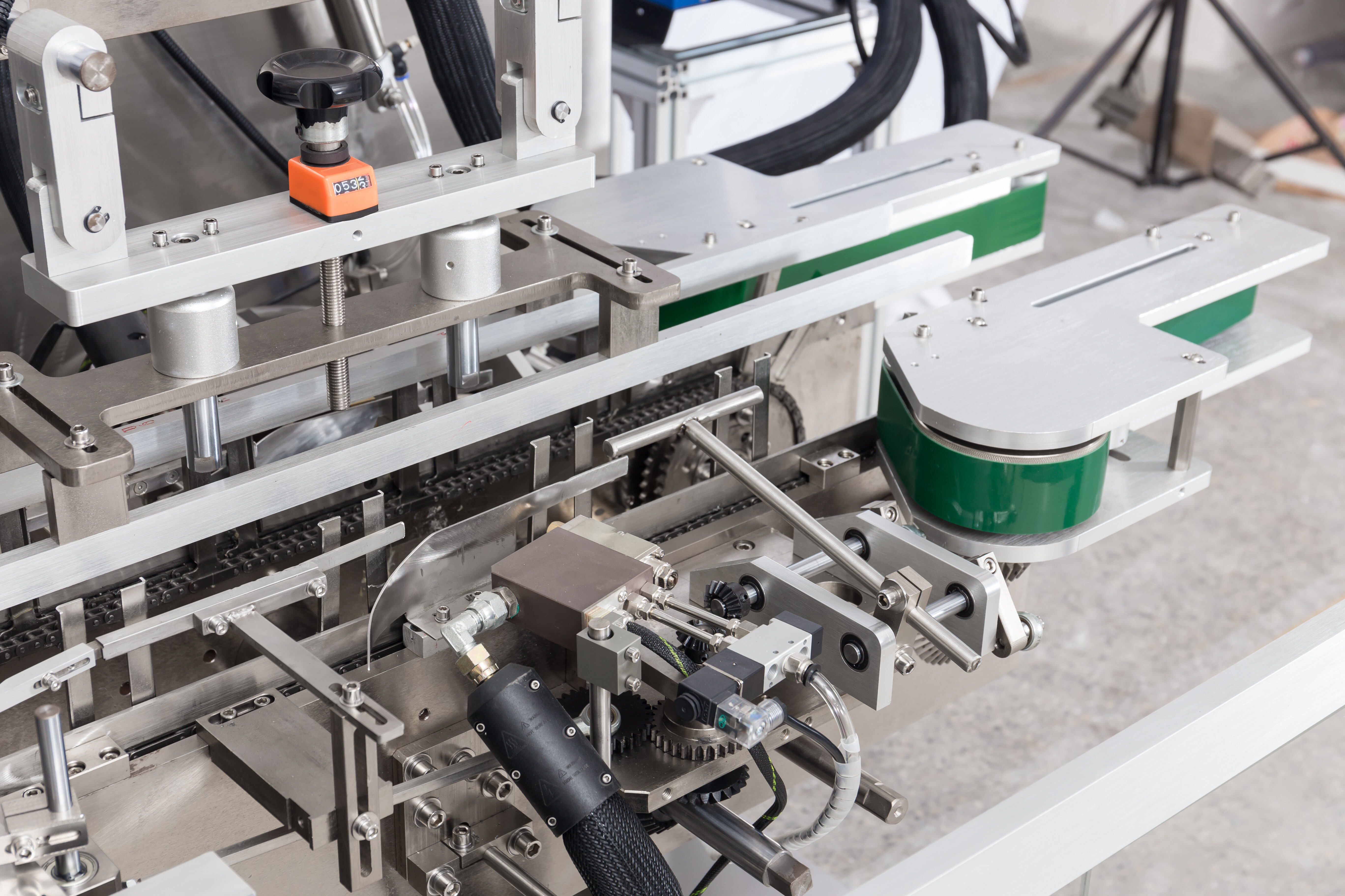 120F glue spraying box sealing machine