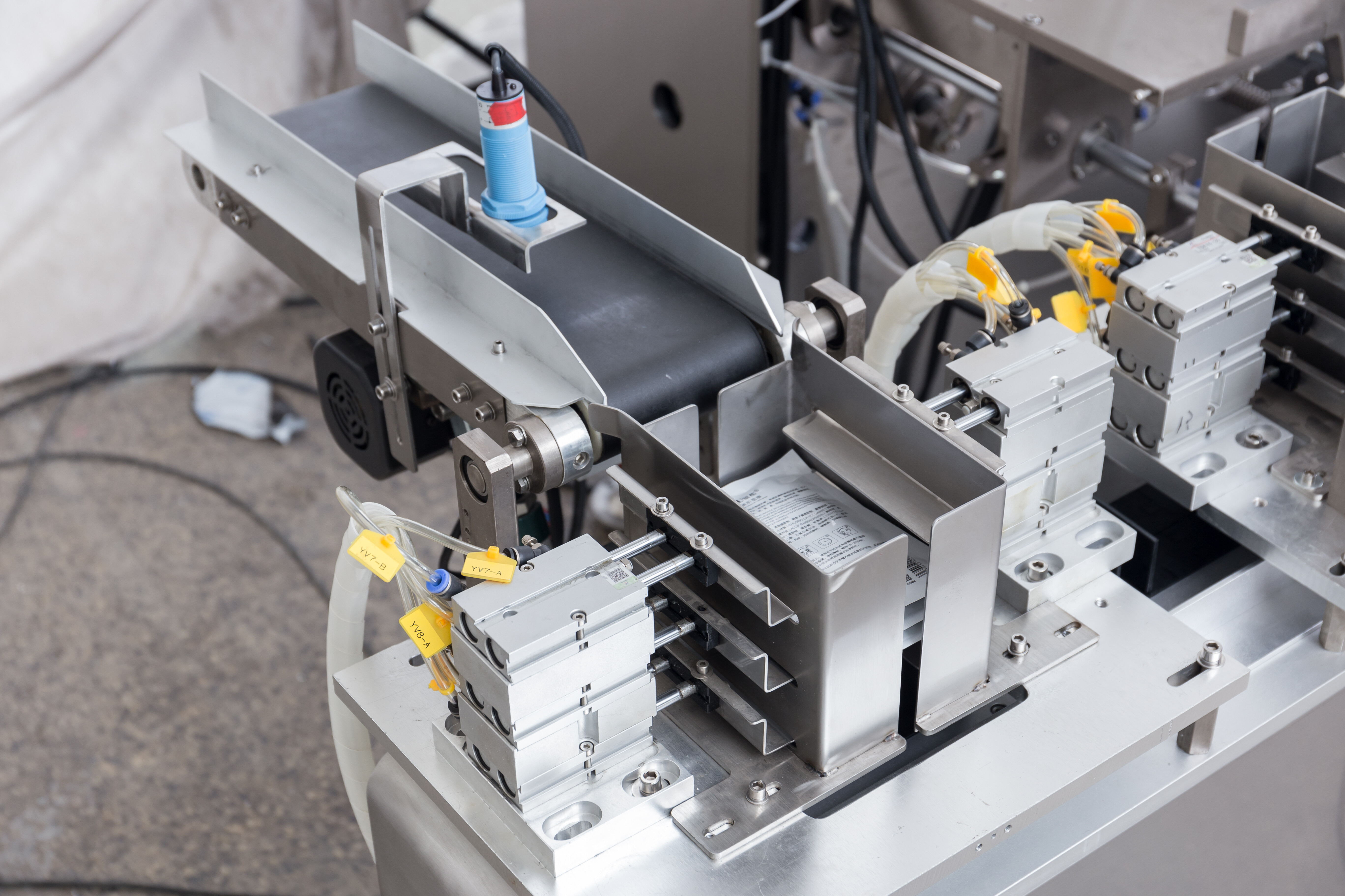 M2 facial mask tray folding and cartoning machine