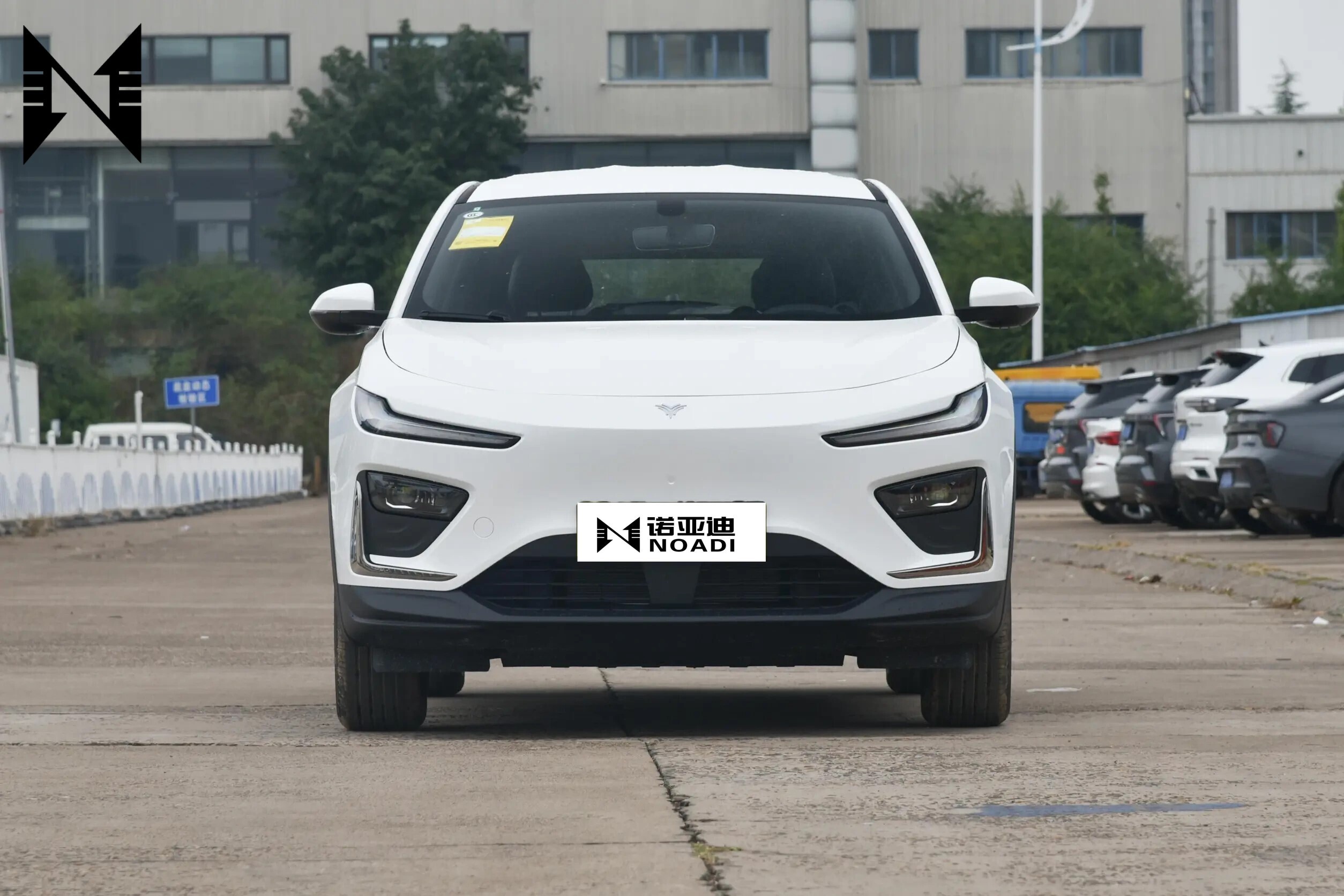 NezhaX 2025 New Energy Vehicle  Electric SUV Nezha X EV SUV Car Left Steering Sedan Auto nezha x 500 air pro plus