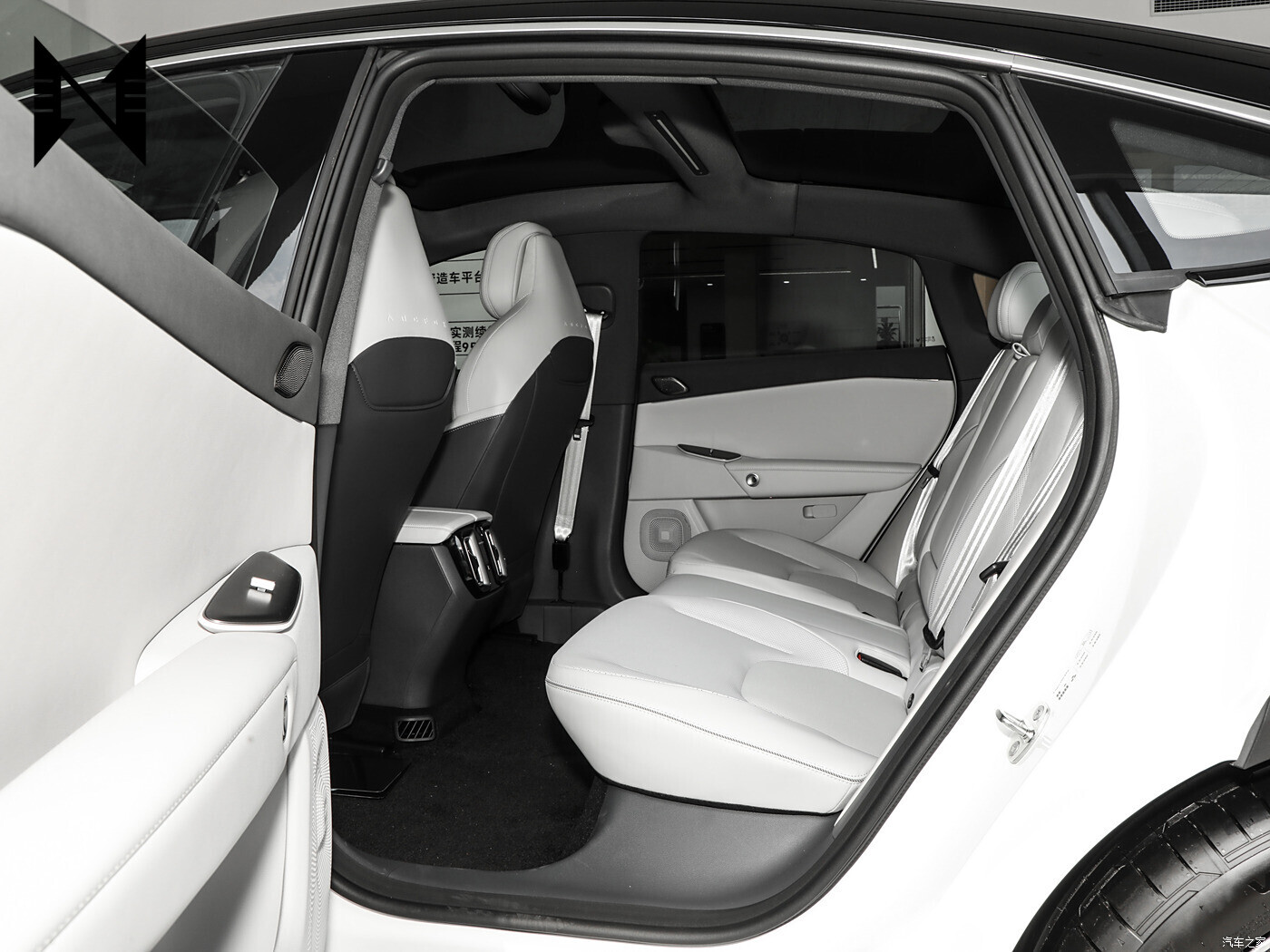 2024 Arcfox Alpha S5 Pure Electric Medium Size Sedan Extreme Fox Alpha S5 New Energy Vehicle For Adult High end Ev Cars