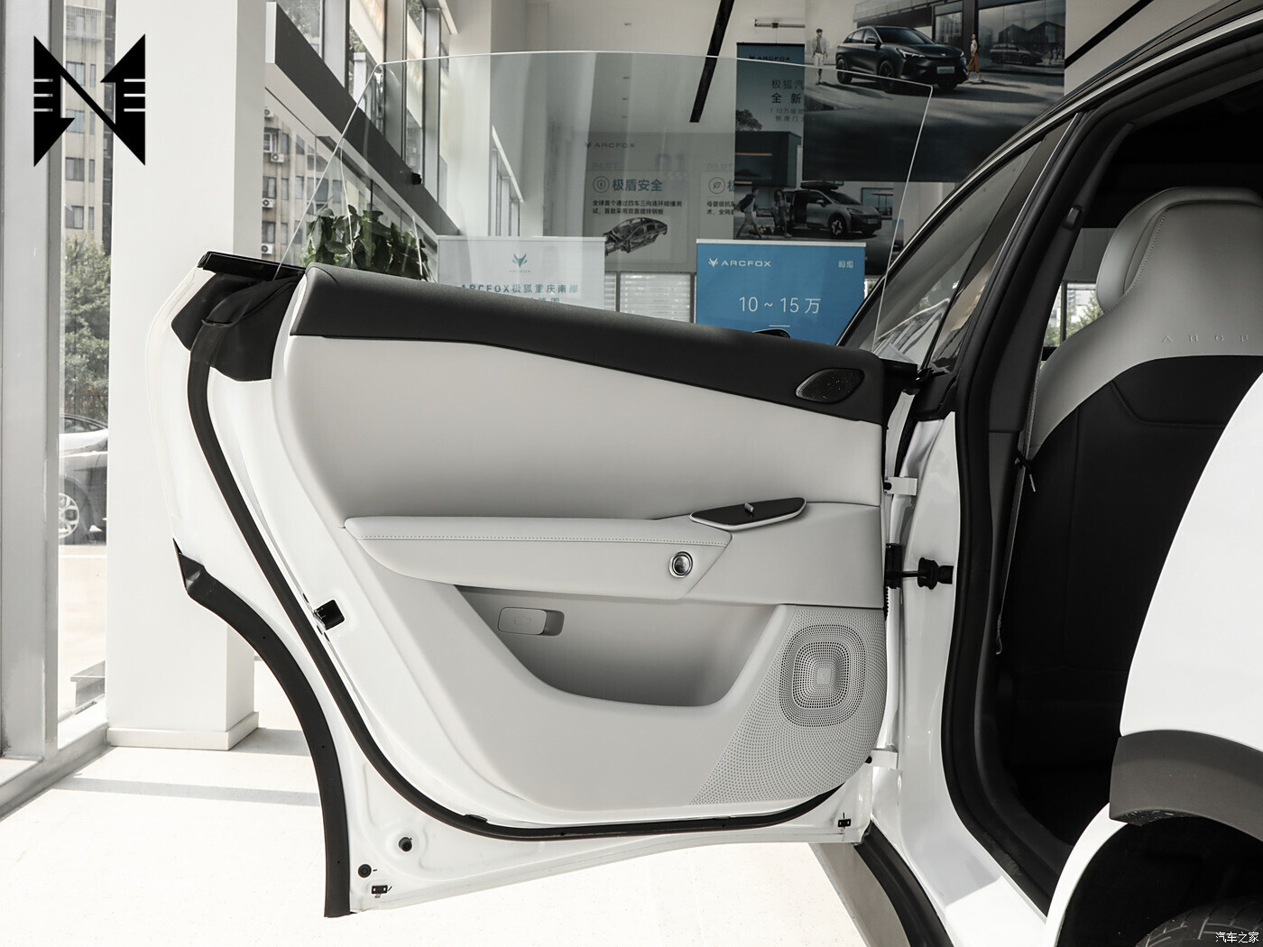 2024 Arcfox Alpha S5 Pure Electric Medium Size Sedan Extreme Fox Alpha S5 New Energy Vehicle For Adult High end Ev Cars