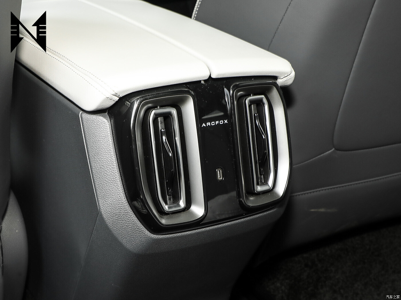 2024 Arcfox Alpha S5 Pure Electric Medium Size Sedan Extreme Fox Alpha S5 New Energy Vehicle For Adult High end Ev Cars