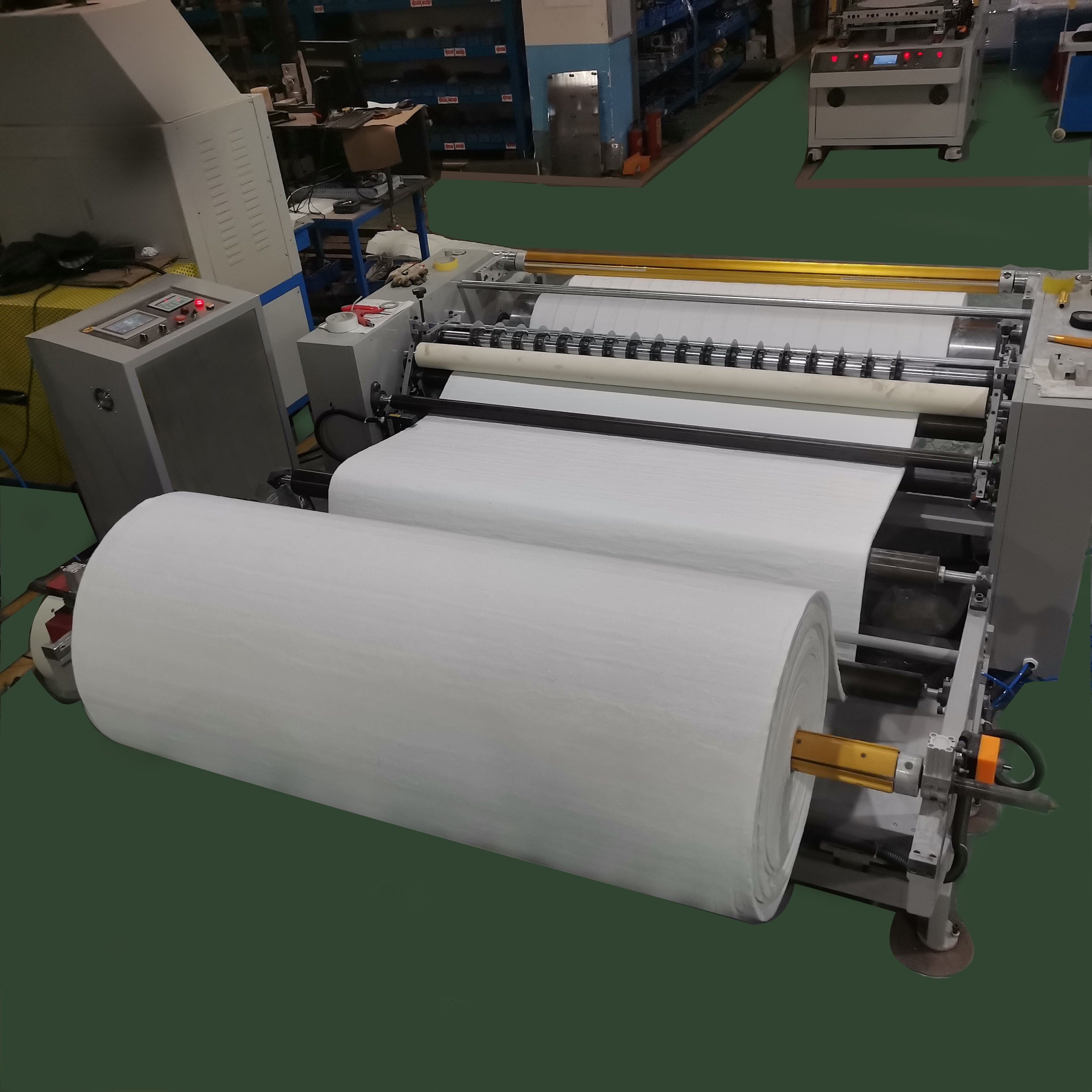 ZF-68 Glass fiber slitting and rewinding machineGlass fiber slitting and rewinding machine