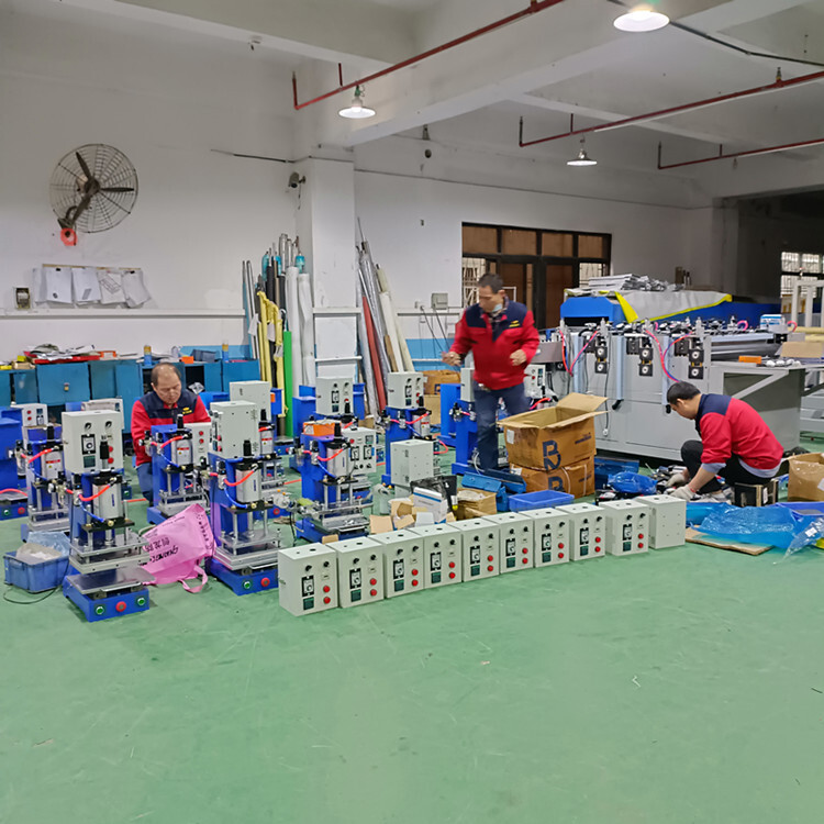 ZF-28 Creasing Equipment Manufacturers, Imprinting Machinery Suppliers, Hot Stamping Machine Source Manufacturers