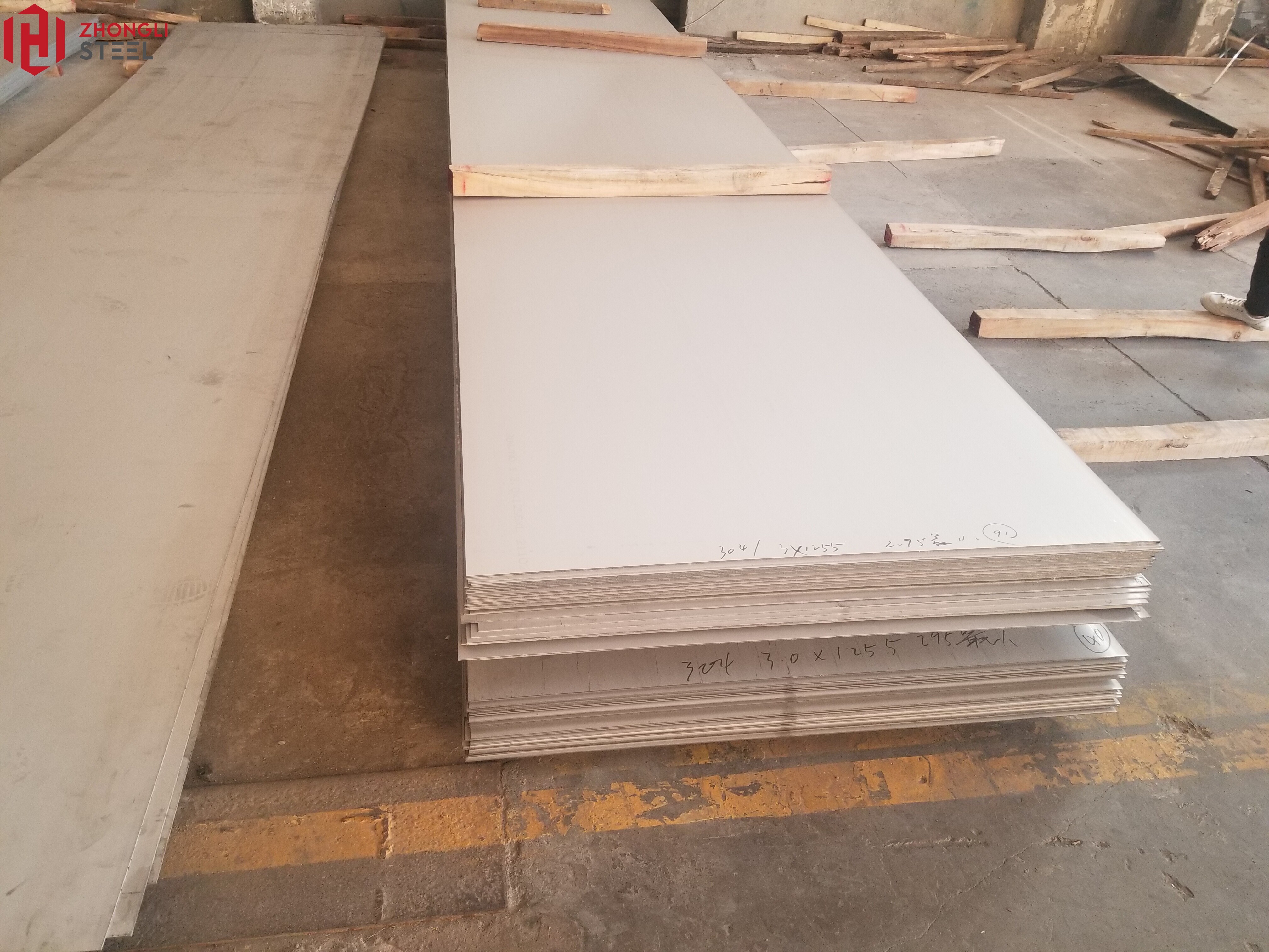 STAINLESS STEEL PLATE STAINLESS STEEL PLATE