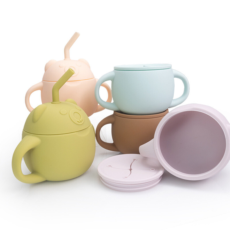 Hot selling silicone children's water cup leak proof and anti fall baby food cup 2-in-1 silicone teddy bear learning drink cup