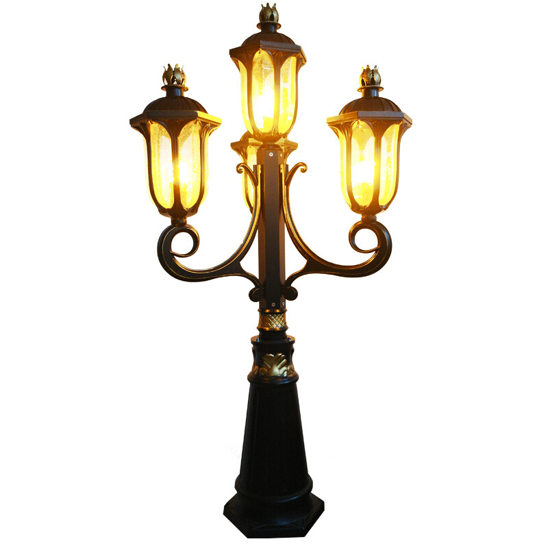 European 4-head garden lamp