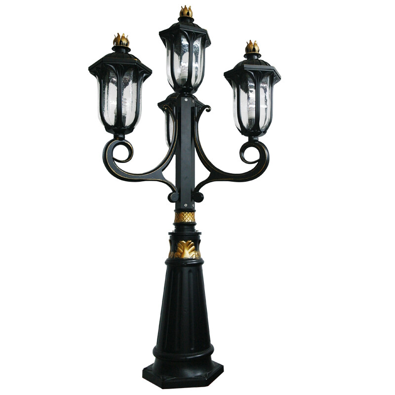 European 4-head garden lamp