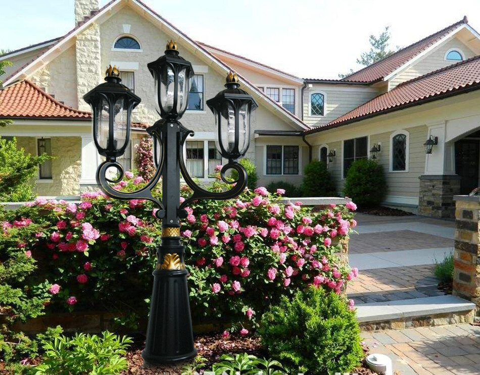 European 4-head garden lamp