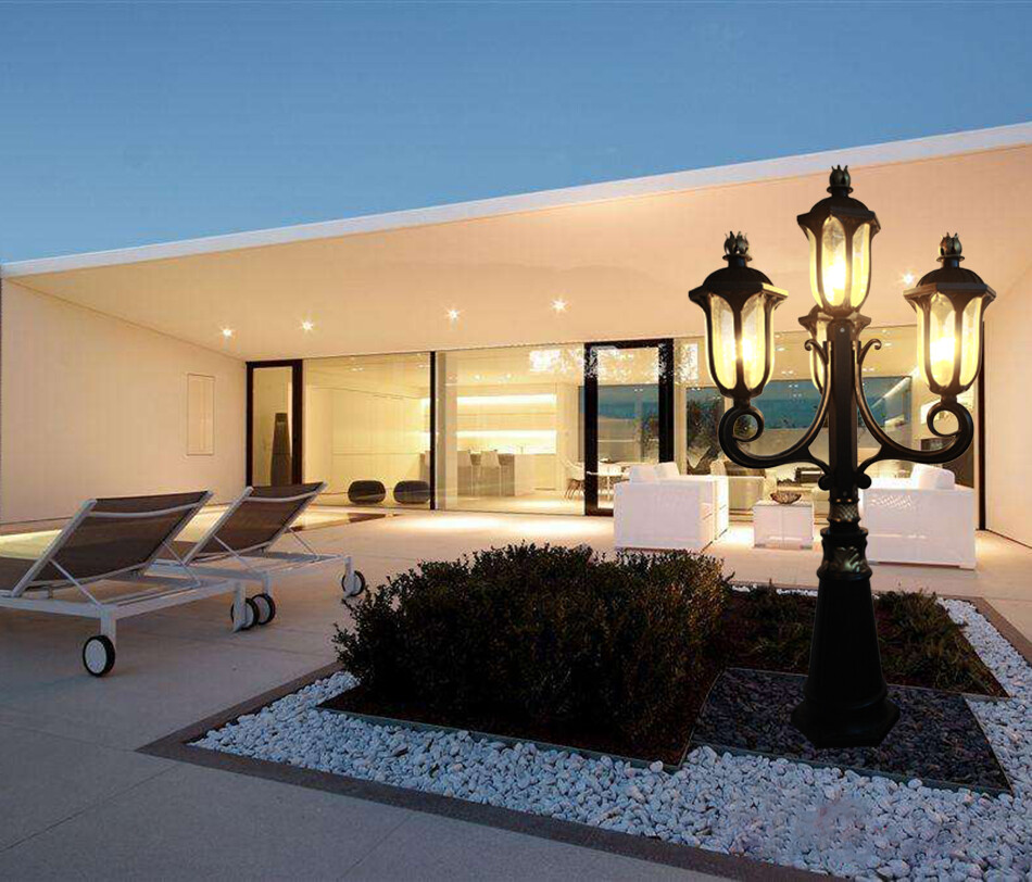 European 4-head garden lamp