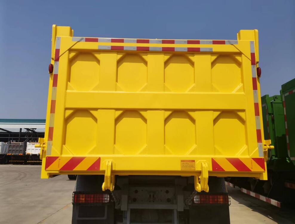 HOWO DUMP TRUCK  