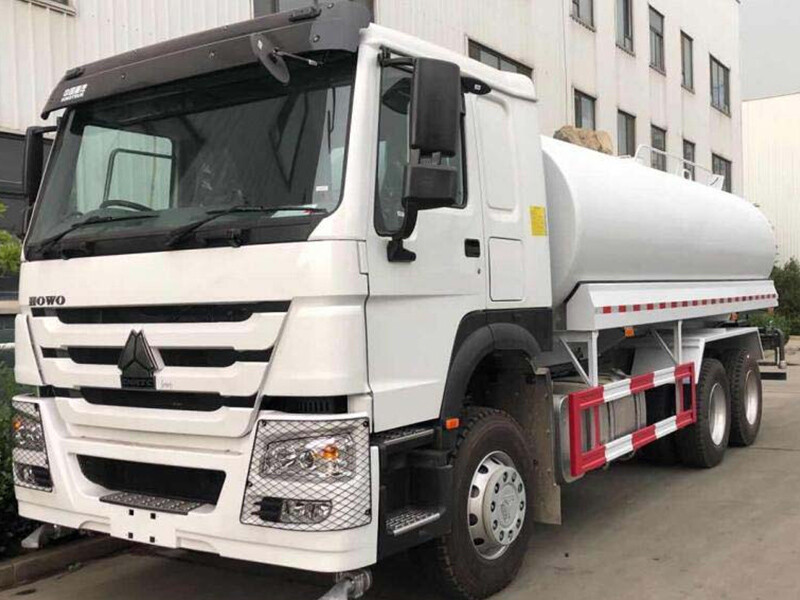 HOWO WATER TANK TRUCK