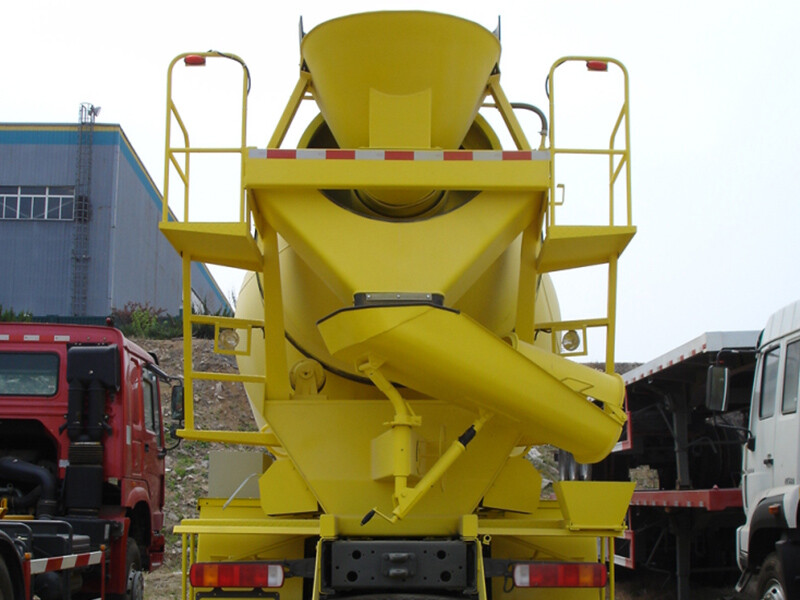 HOWO MIXER TRUCK