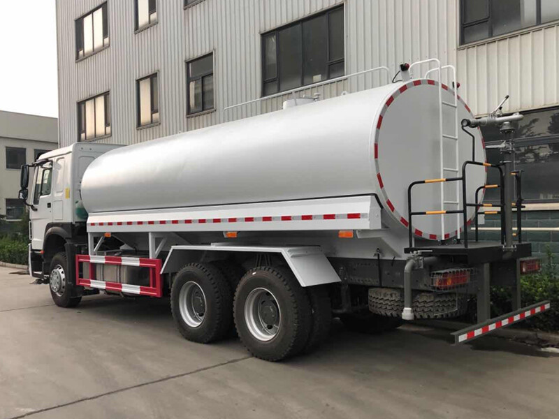 HOWO WATER TANK TRUCK