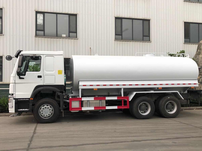 HOWO WATER TANK TRUCK