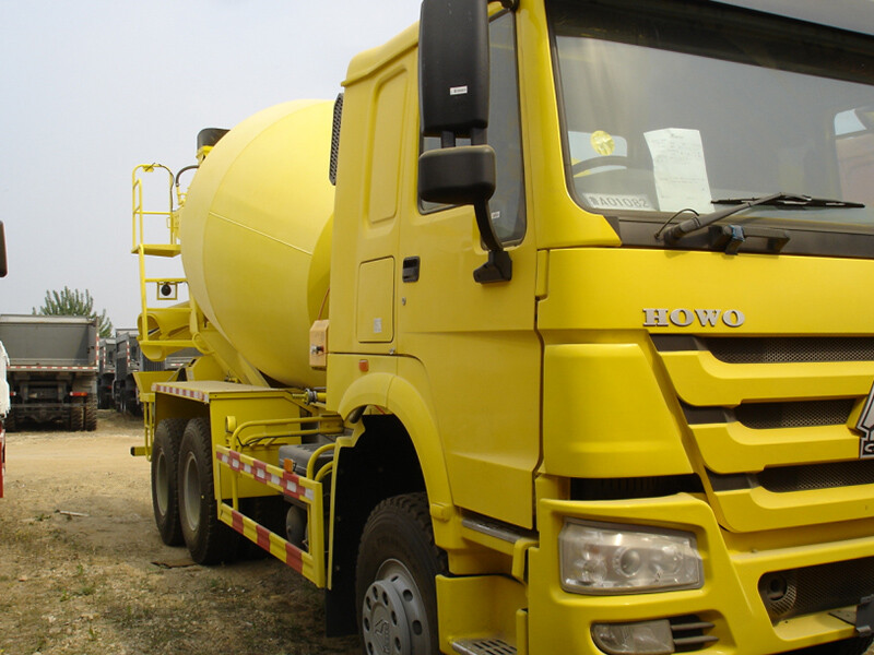  HOWO MIXER TRUCK