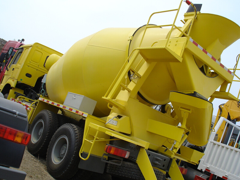  HOWO MIXER TRUCK