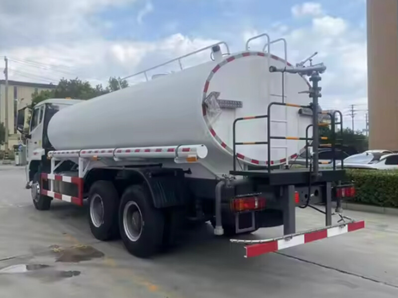 HOWO NX WATER TANK TRUCK
