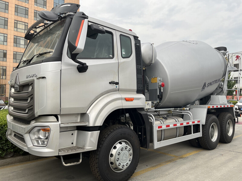 HOWO NX MIXER TRUCK